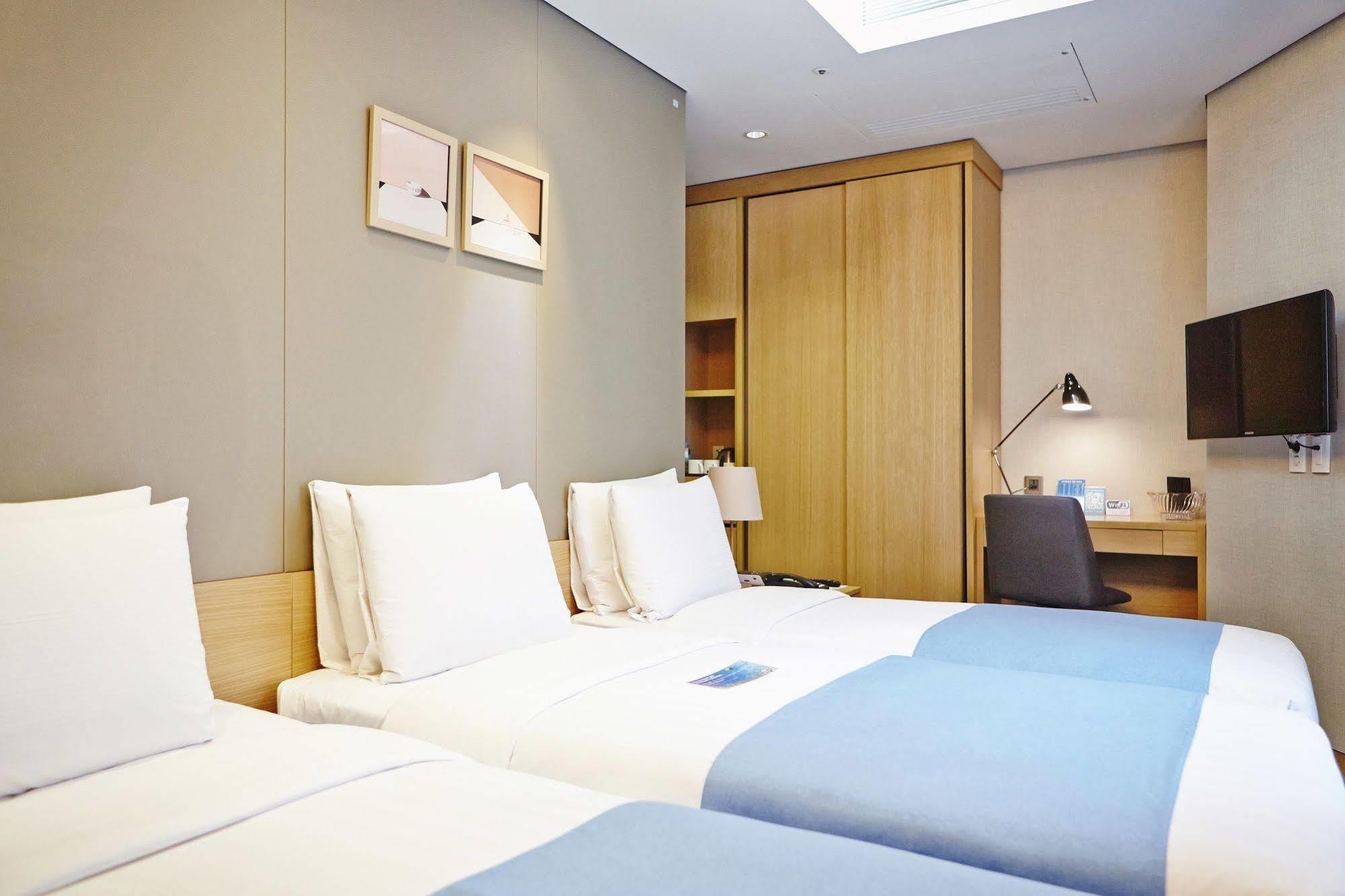 Days Hotel By Wyndham Seoul Myeongdong Kültér fotó