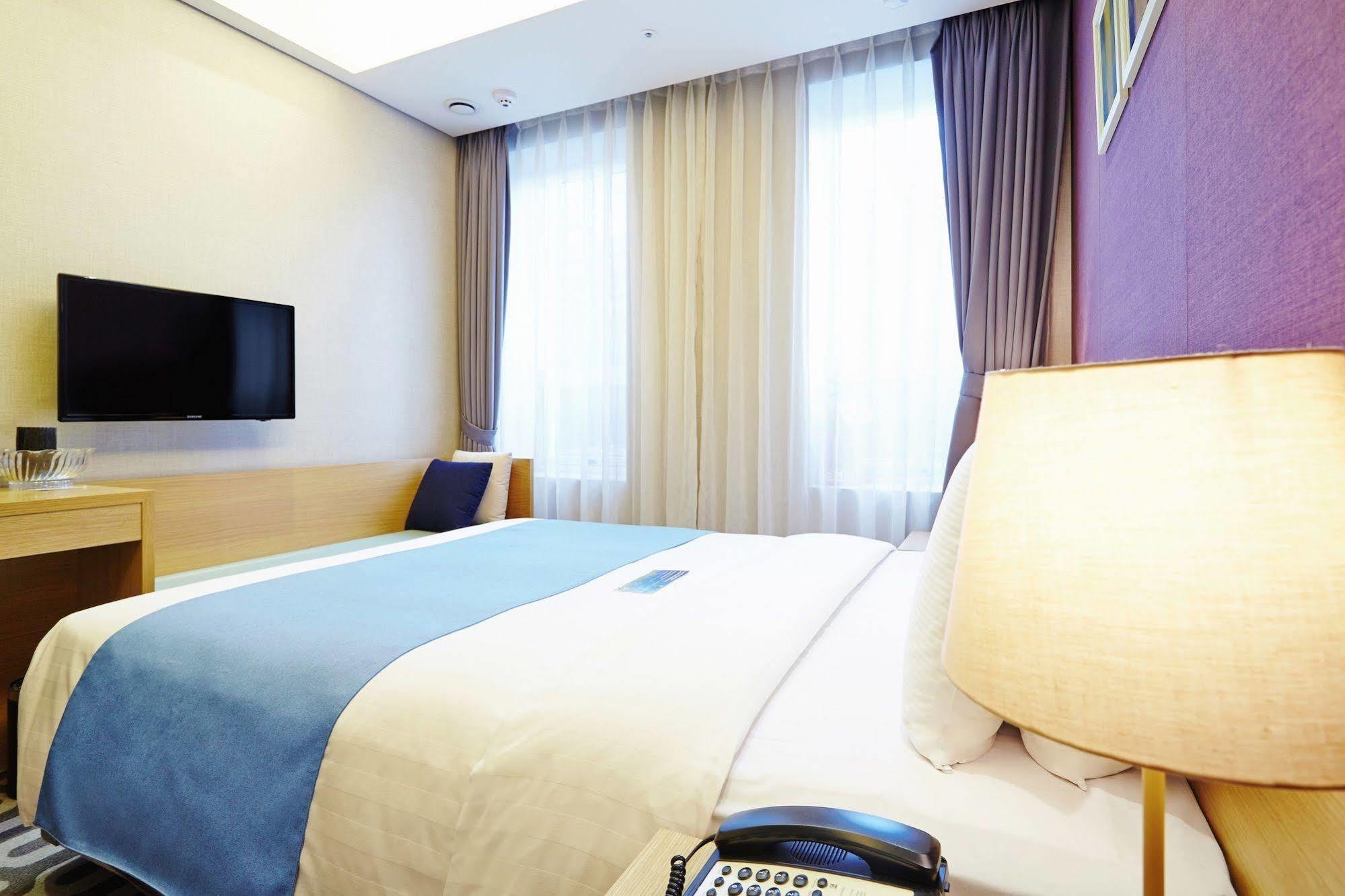 Days Hotel By Wyndham Seoul Myeongdong Kültér fotó