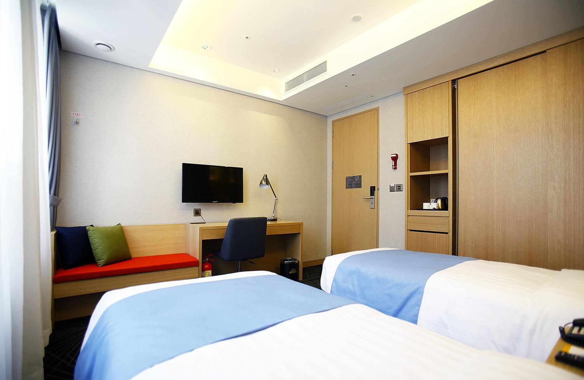 Days Hotel By Wyndham Seoul Myeongdong Kültér fotó